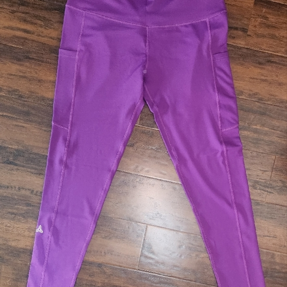 SWAY Ladies Leggings in purple